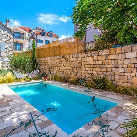 Stunning Home In Split With Outdoor Swimming Pool Exteriér fotografie